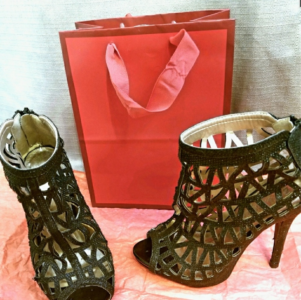 Open toe cut out heels